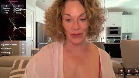 Snapshot of ladybabs chatting on April 15, 7:58 pm Ladybabs online show from April 15, 7:58 pm
