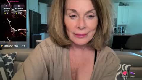 Snapshot of ladybabs chatting on April 21, 5:39 pm Ladybabs online show from April 21, 5:39 pm