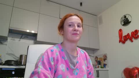 Sima Ladybigsmile online show from February 8, 6:00 pm