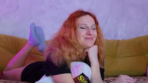 Sima Ladybigsmile online show from March 9, 9:08 pm