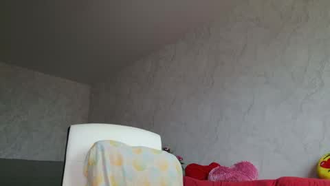 Snapshot of ladybigsmile chatting on May 15, 3:35 am Sima Ladybigsmile online show from May 15, 3:35 am