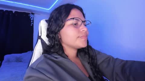  Lady  online show from December 11, 8:04 am