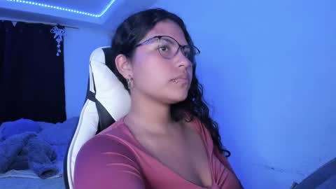  Lady  online show from December 13, 2:54 am