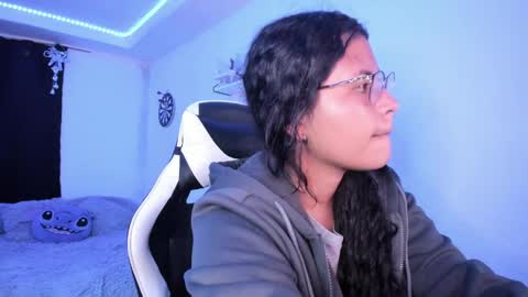  Lady  online show from December 16, 5:17 am