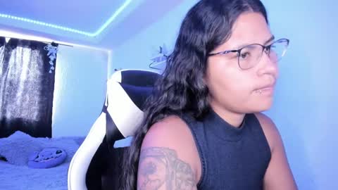  Lady  online show from December 22, 8:58 pm