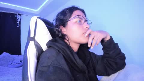  Lady  online show from December 23, 3:40 am