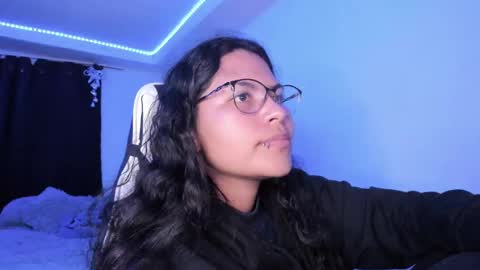  Lady  online show from December 23, 6:44 am