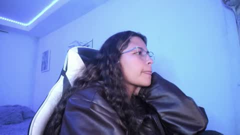 Snapshot of ladybrown_16 chatting on February 4, 2:06 am Lady online show from February 4, 2:06 am