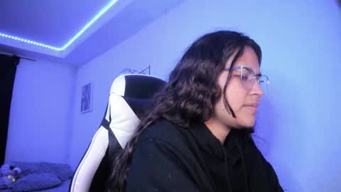 Snapshot of ladybrown_16 chatting on February 9, 4:27 am Lady online show from February 9, 4:27 am