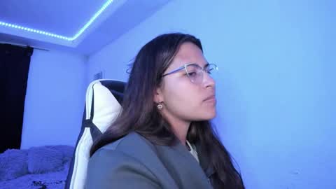 Snapshot of ladybrown_16 chatting on February 26, 2:32 am Lady online show from February 26, 2:32 am