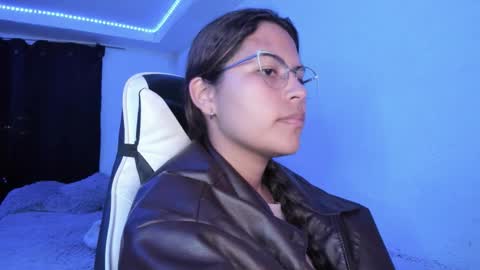 Snapshot of ladybrown_16 chatting on February 28, 2:56 am Lady online show from February 28, 2:56 am