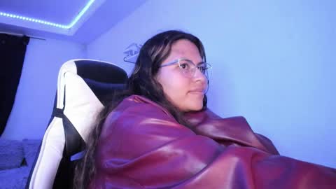 Snapshot of ladybrown_16 chatting on March 2, 5:08 am Lady online show from March 2, 5:08 am