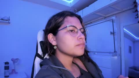  Lady  online show from June 4, 3:34 am