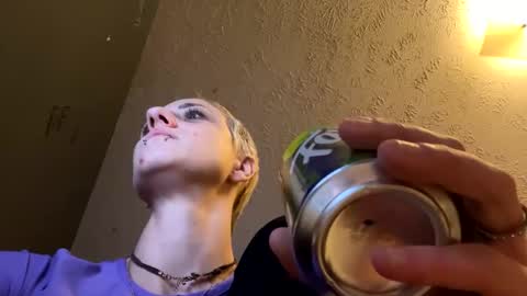 Snapshot of ladybug9097 chatting on February 7, 3:45 am RockStar Couple online show from February 7, 3:45 am