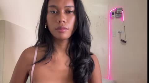 Snapshot of ladychoco21 chatting on June 27, 3:50 pm ladychoco21 online show from June 27, 3:50 pm