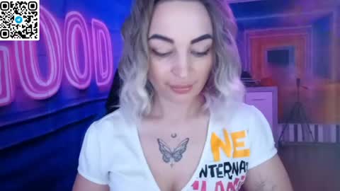 MERYEM online show from May 7, 3:06 pm