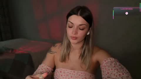 Snapshot of ladylancaster chatting on May 1, 12:43 pm ladylancaster online show from May 1, 12:43 pm