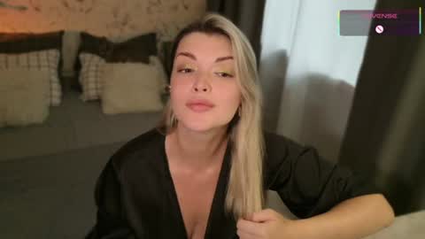 Snapshot of ladylancaster chatting on June 9, 3:12 pm ladylancaster online show from June 9, 3:12 pm