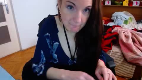 LadyLHoty online show from May 18, 3:40 pm