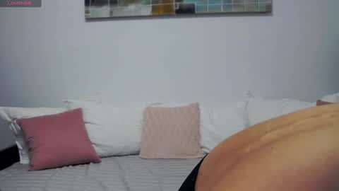 Snapshot of ladyliia chatting on December 11, 10:47 am Lia online show from December 11, 10:47 am