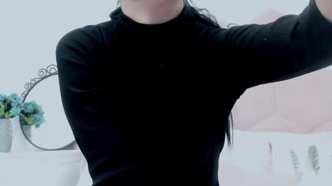 Snapshot of ladyliia chatting on February 19, 5:05 am Lia online show from February 19, 5:05 am