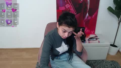 Snapshot of ladyliia chatting on May 5, 3:47 am Lia online show from May 5, 3:47 am