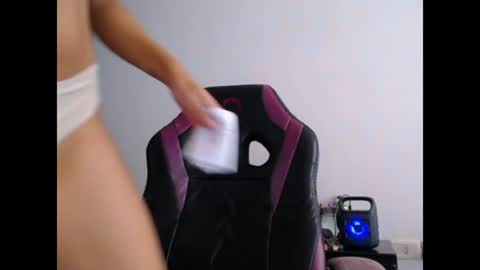 Snapshot of ladynemesis00 chatting on July 21, 10:23 pm ladynemesis00 online show from July 21, 10:23 pm