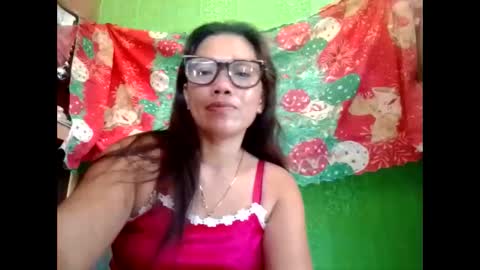 Snapshot of ladysweet4u69 chatting on March 19, 5:55 am ladysweet4u69 online show from March 19, 5:55 am
