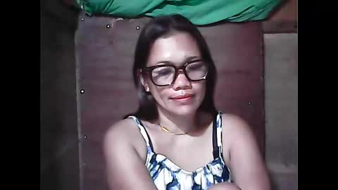 Snapshot of ladysweet4u69 chatting on March 27, 7:24 pm ladysweet4u69 online show from March 27, 7:24 pm