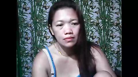 Snapshot of ladysweet4u69 chatting on April 21, 5:39 pm ladysweet4u69 online show from April 21, 5:39 pm