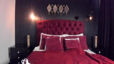 Laia  online show from April 17, 11:57 am