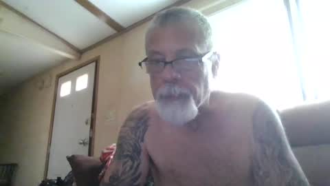 laidbackluxury online show from June 12, 6:07 pm
