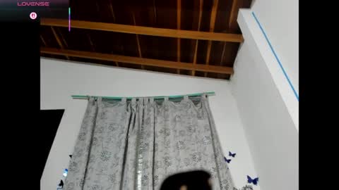 Snapshot of laila_laly chatting on April 28, 3:17 pm Leila Laly online show from April 28, 3:17 pm