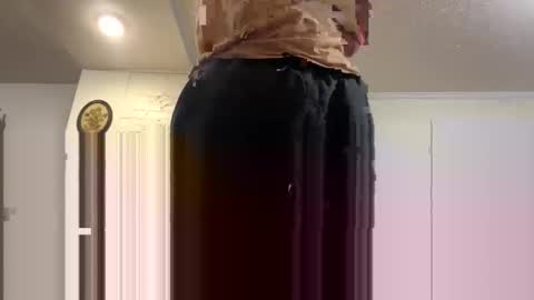 Snapshot of lailajeand chatting on April 4, 5:49 am lailajeand online show from April 4, 5:49 am