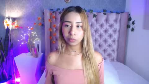 Snapshot of lailastilwills chatting on November 1, 10:34 pm Laila Stilwills online show from November 1, 10:34 pm