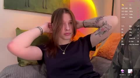 Snapshot of lakiaeskuchen chatting on June 19, 6:18 am Hello guys Im Ann online show from June 19, 6:18 am