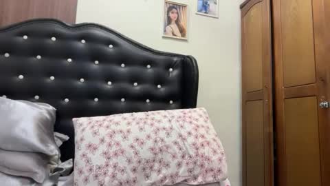 Snapshot of lakshmi_filipina chatting on April 25, 9:12 am kristine online show from April 25, 9:12 am