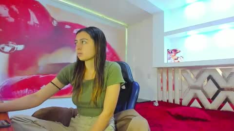 Lala clark online show from October 1, 12:00 pm