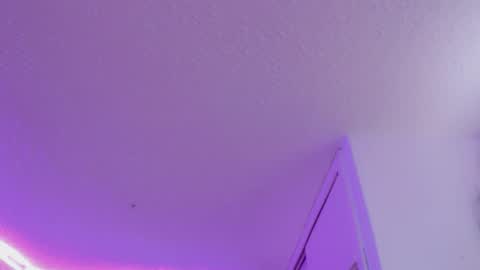 lala Moon online show from January 11, 2:33 pm