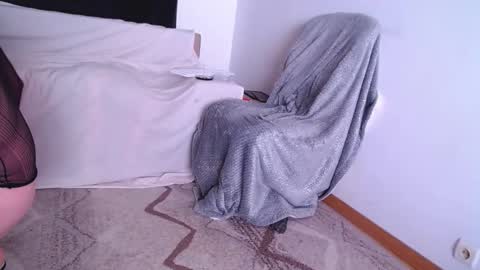 LalaMy online show from February 4, 2:56 pm