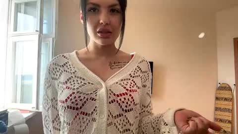 Lina online show from May 7, 2:22 pm