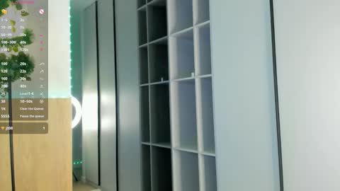 Julia online show from February 6, 8:12 pm