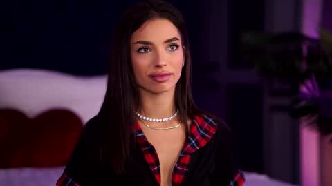 Snapshot of lalaroze chatting on September 22, 7:05 pm Lala online show from September 22, 7:05 pm