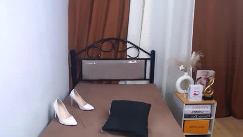 Snapshot of lalexiporsild chatting on October 18, 5:46 pm lalexi porsild online show from October 18, 5:46 pm