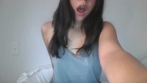 Snapshot of laligomez chatting on July 4, 8:20 am Lali Gomez online show from July 4, 8:20 am