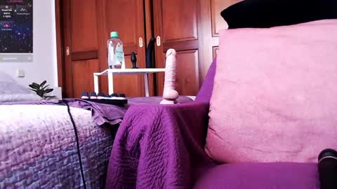 Snapshot of lalolaonly chatting on July 16, 6:03 pm Lola online show from July 16, 6:03 pm