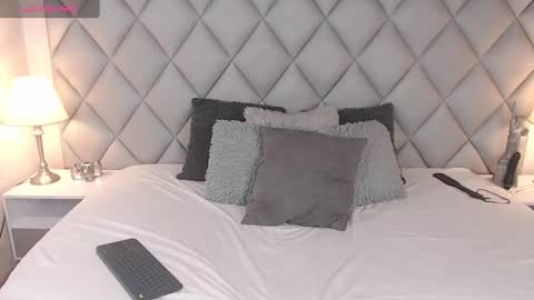 Snapshot of lalycastro chatting on February 28, 7:46 pm Laly Castro online show from February 28, 7:46 pm