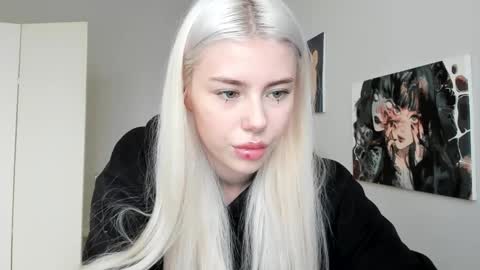Erika online show from October 15, 8:36 am