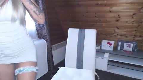 LaMadrina006 online show from November 17, 8:42 am