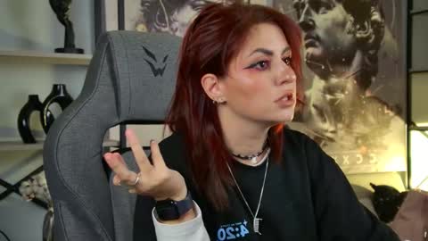 just call me Lana  and her security online show from September 17, 8:49 am